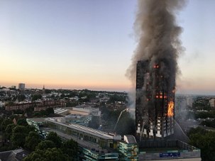 480px-Grenfell_Tower_fire_(wider_view).jpg